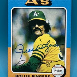 1975 Rollie Fingers Signed NM
