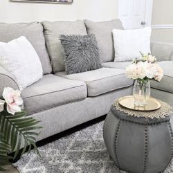 FREE DELIVERY MODERN LIGHT GREY ASHLEY FURNITURE SECTIONAL WITH OTTOMAN 