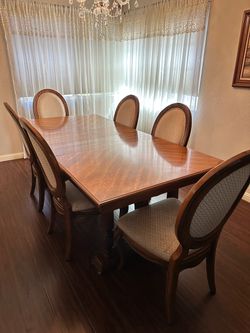 Wood Dining Table with 6 Chairs
