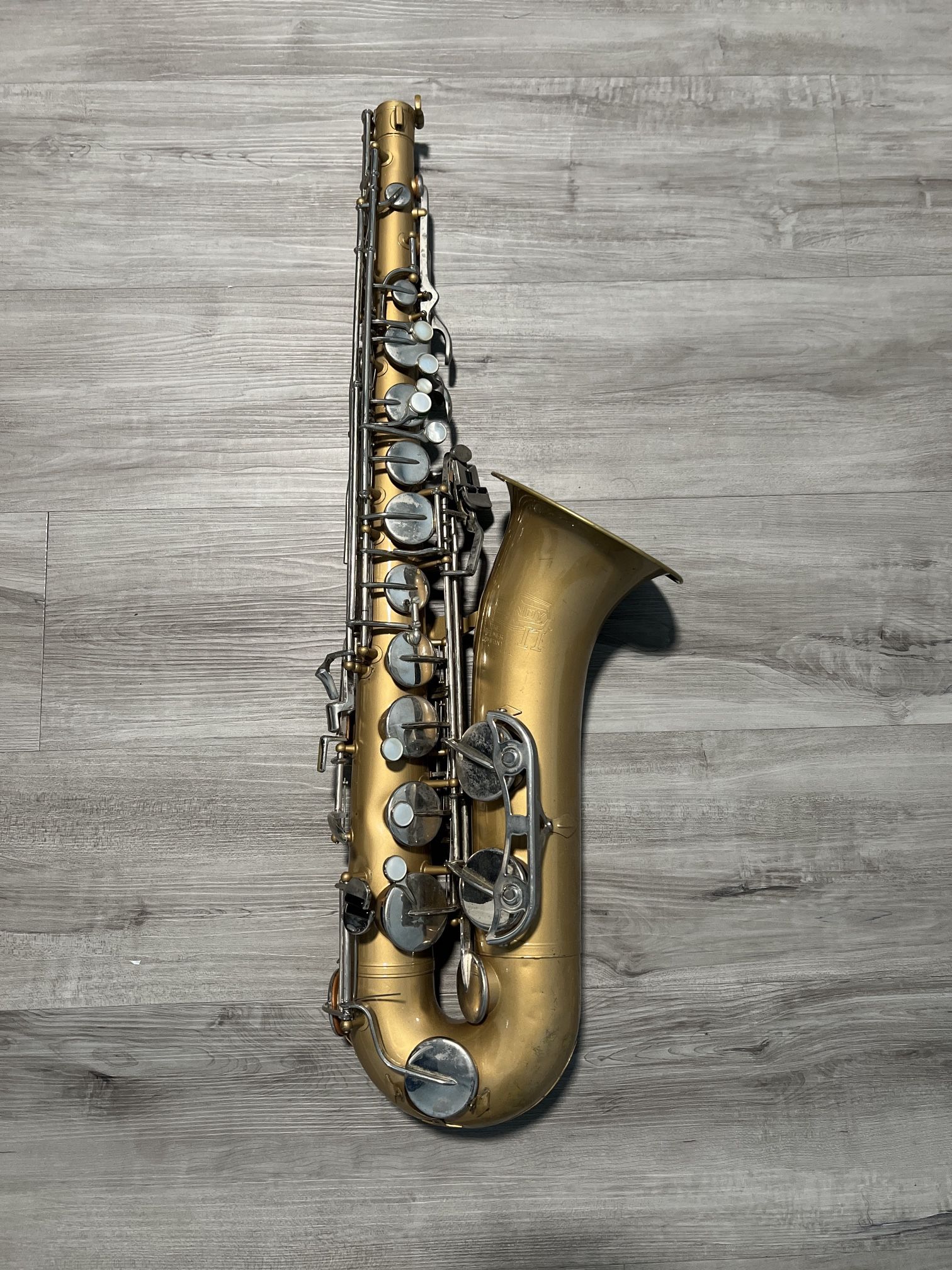 Selmer Bundy II Tenor Saxophone 