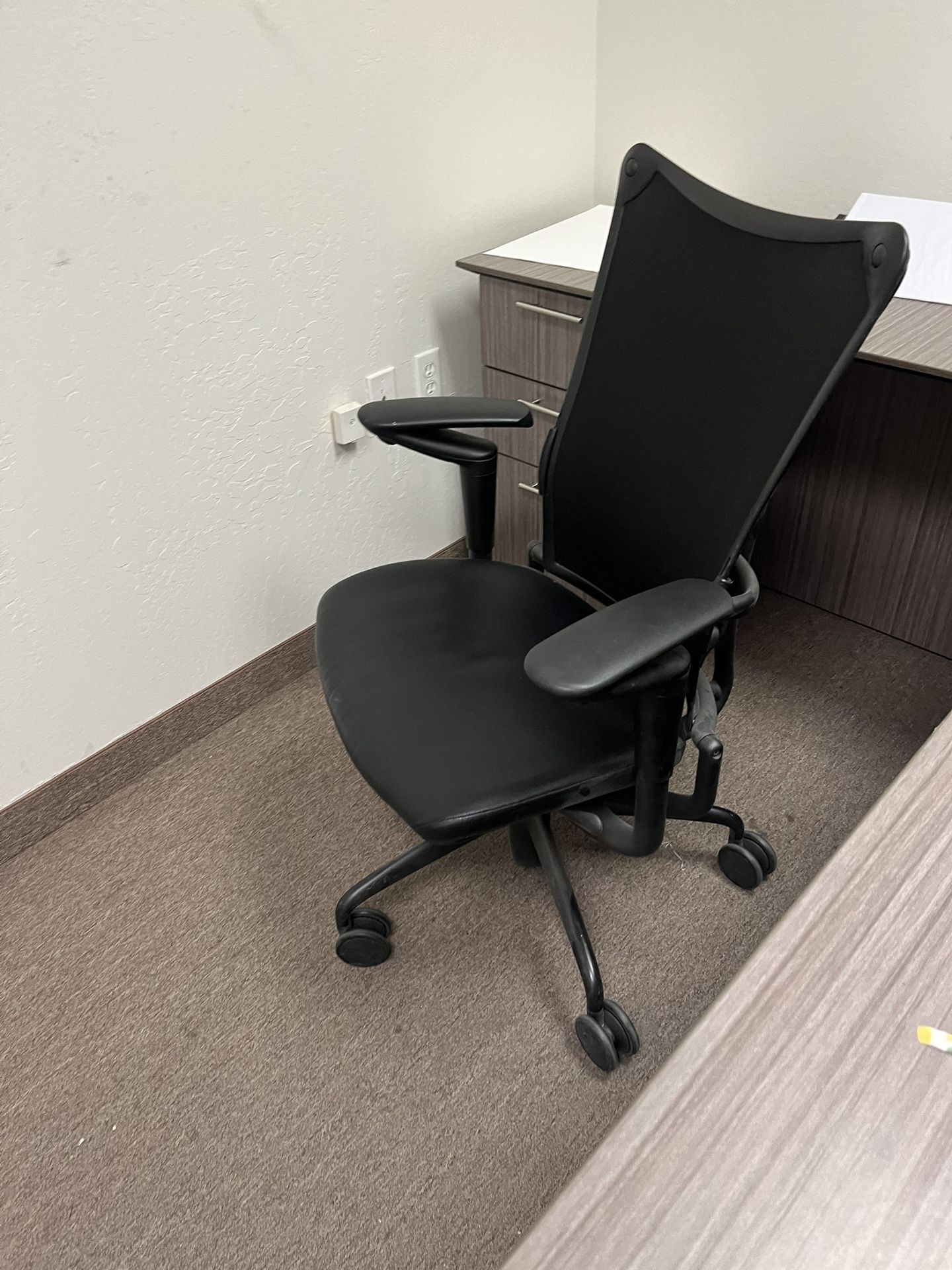 Chairs Office 