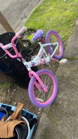 Kids Bicycle Size Price 12$. Pick Up.  E.  72. and Grand View. E.  Tacoma 