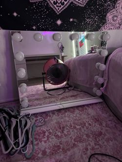 vanity mirror