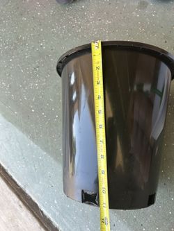 5 Gallon Plastic Nursery Pots