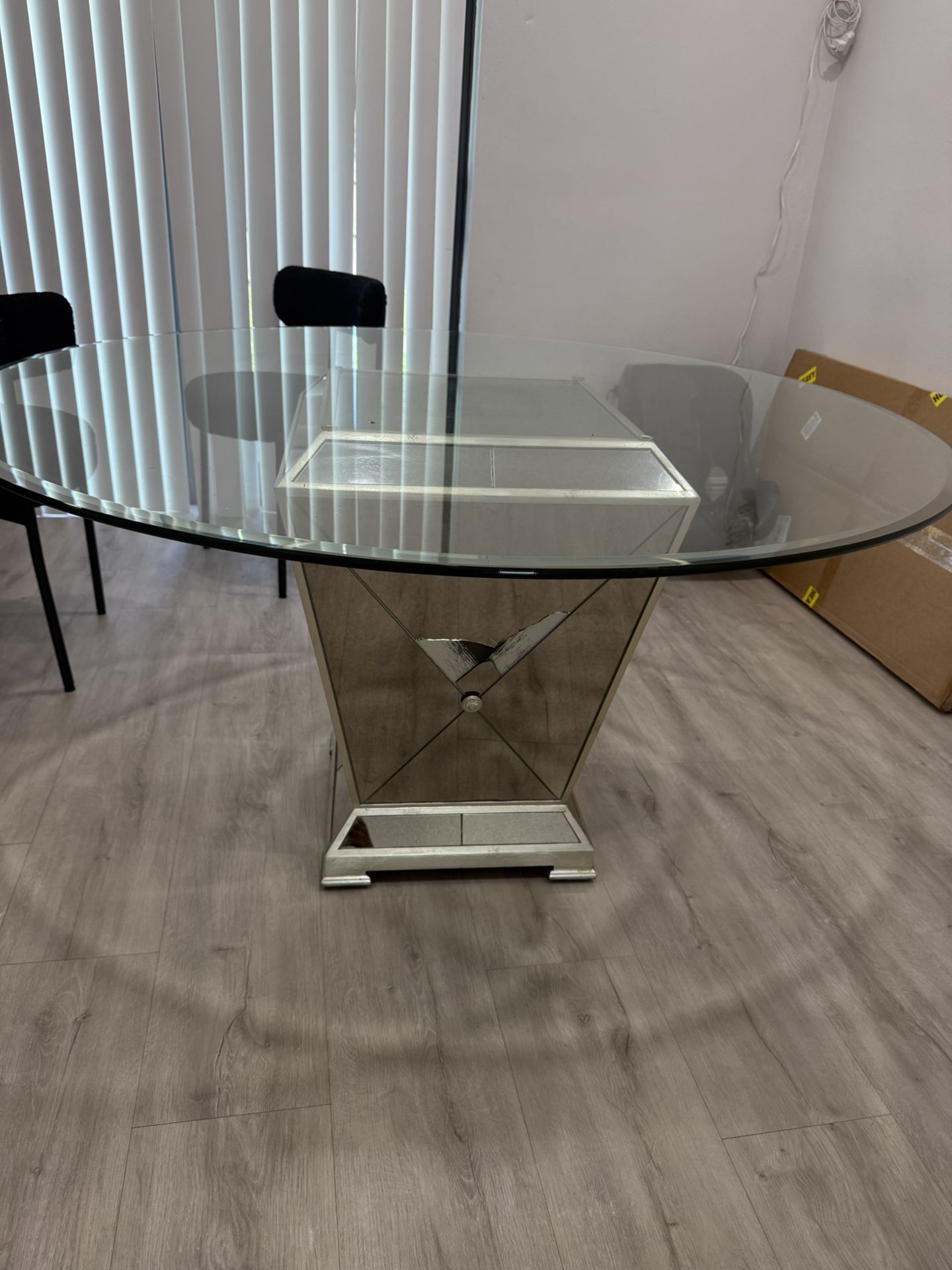 Zgallerie Mirrored Dining Table 54” Round 