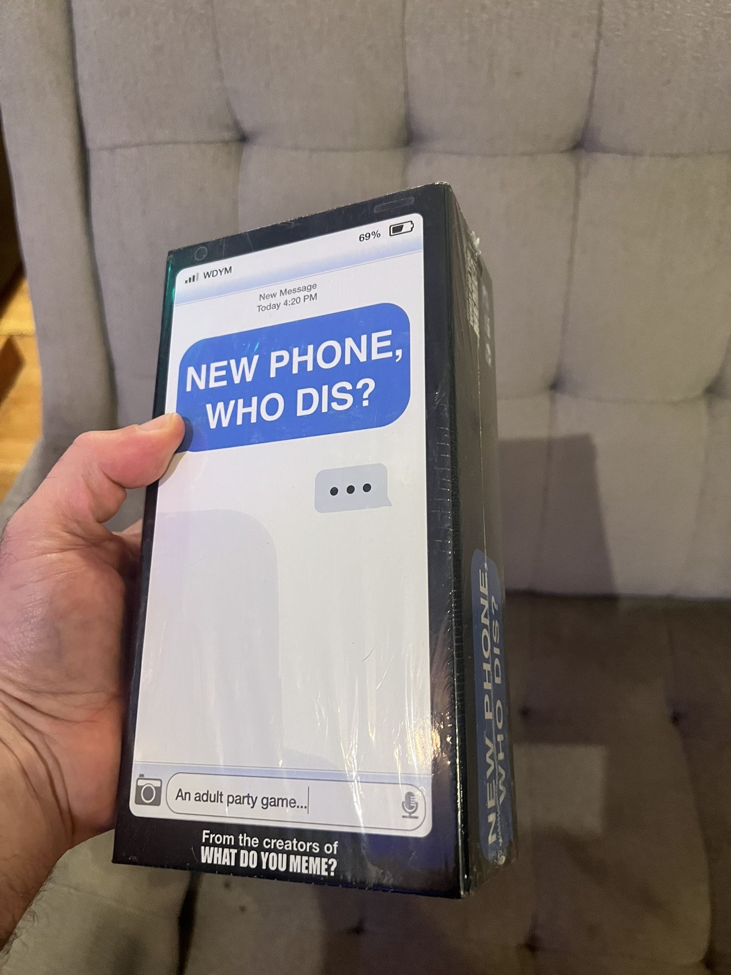 new/sealed party game: New Phone, Who Dis?