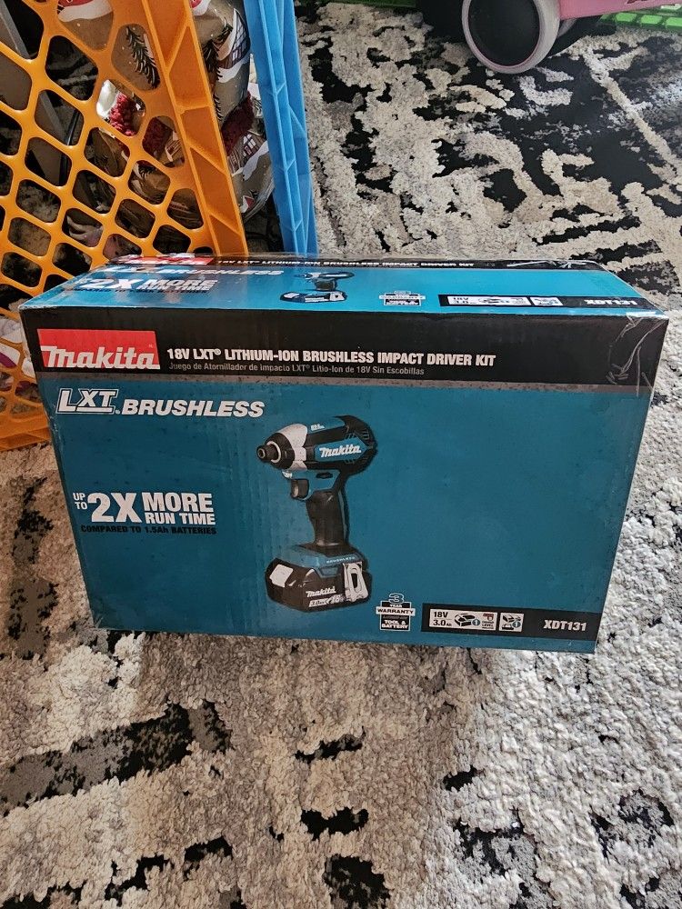 Makita 18V Impact Driver Kit