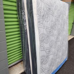 Queen Size Double Sided Pillowtop Mattress +Box Spring 