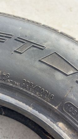 225/70/16 tire