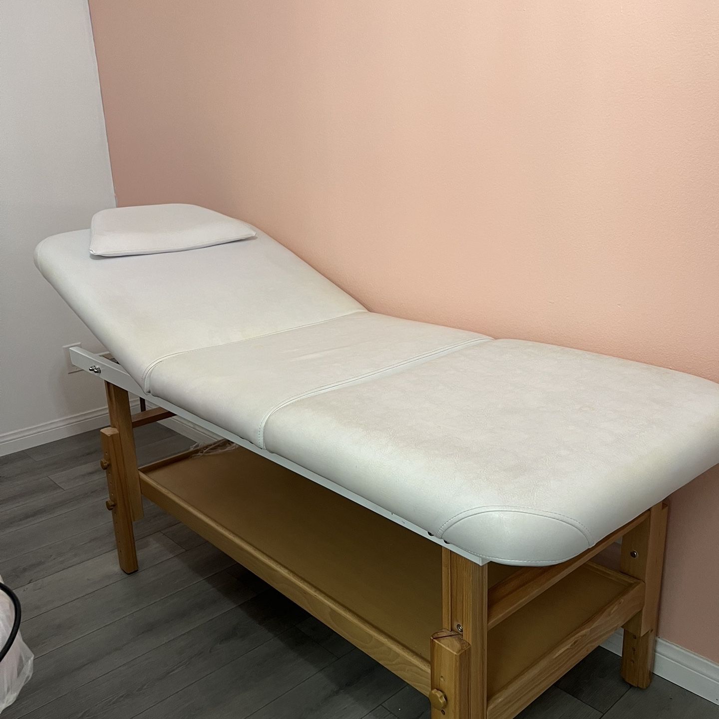 Massage Bed White