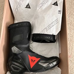 Dainese Axial 2 Air (Size 43)