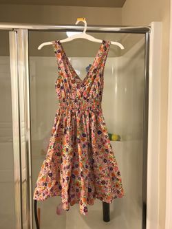 H&M flower dress. Fit small and medium.