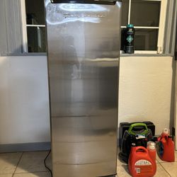 Frigidaire Freezer 6.5 Cu ft. 