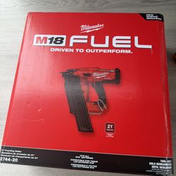 Milwaukee M18 FUEL 3-1/2 in. 18-Volt 21-Degree Lithium-Ion Brushless Cordless Framing Nailer (Tool-Only)