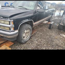 94Chevy Long Bed 4 X 4 
