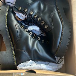 Dr Marten’s Size 10L