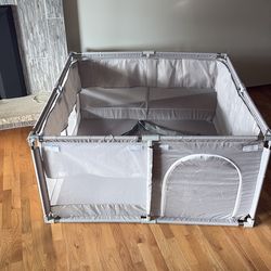 Children’s Play Pen