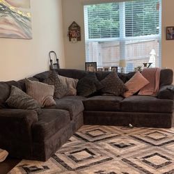 Grey Sectional (VERIFIED ACCOUNTS ONLY)