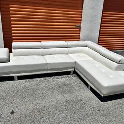 Sectional Sofa 