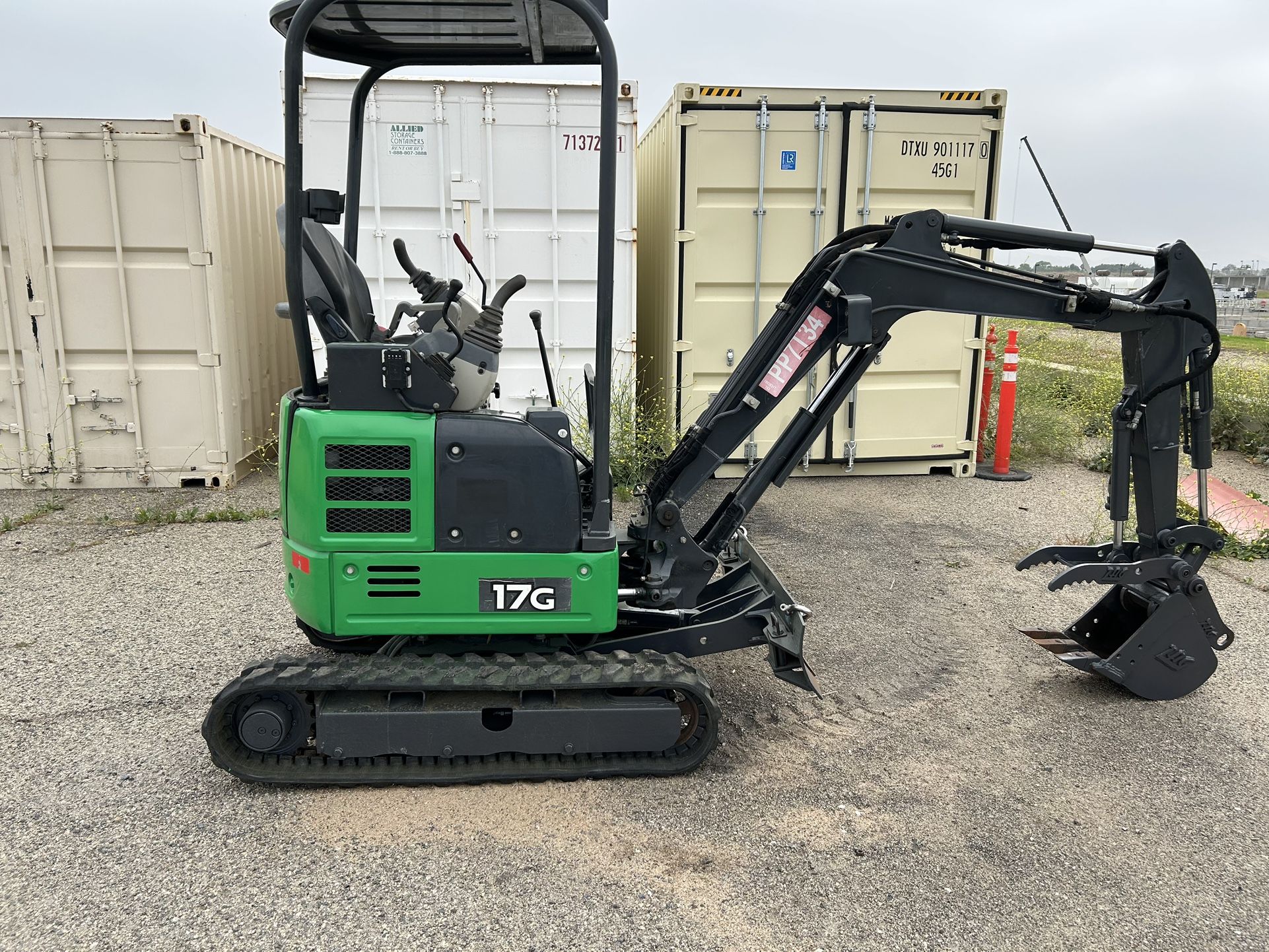 2018 John Deere 17G Mini Excavator