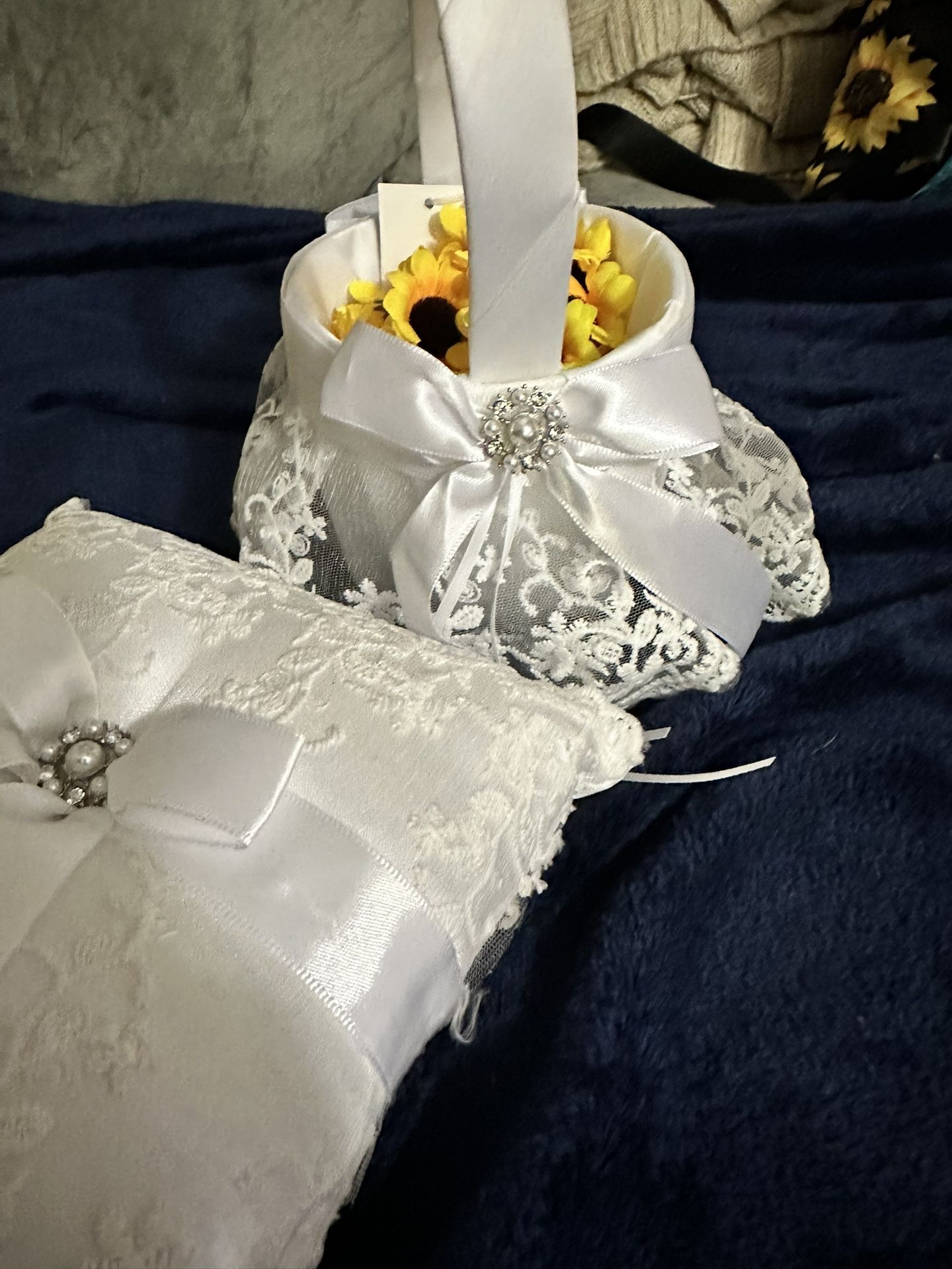 Flower Girl Basket & Ring Bearer Pillow