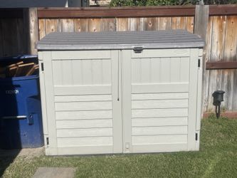 Storage shed