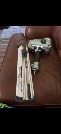 Hitachi Plastic Collated Framing Nailer