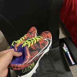 Size 6 Obj Football Cleats 