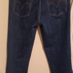 Womens LEVI size 30 BOYFRIEND JEANS**new!