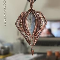 Stock “Tide of Light” Original Purple Copper Wire Wrapped Pendant Natural Silver Labradorite Handmade Hip Cool Design Model
 