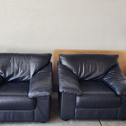 2 Oversized Sofa Chairs