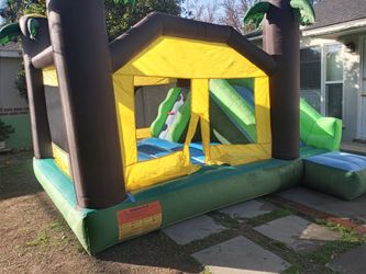 Jumper Bounce House Castle It Needs A Good Cleaning Blower Is Not Included Make An Offer Pick Up In Santa Ana 