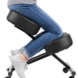 DRAGONN Ergonomic Chair