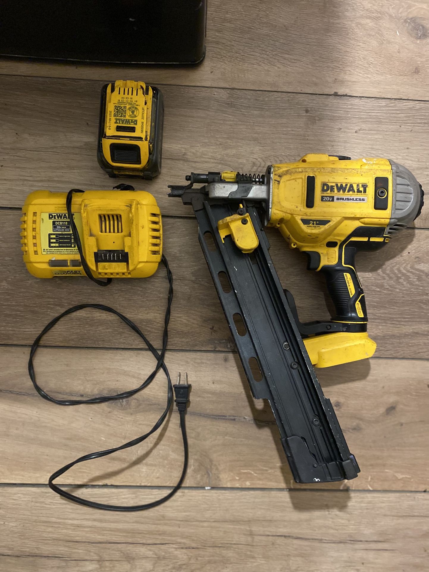 Dewalt nail gun set