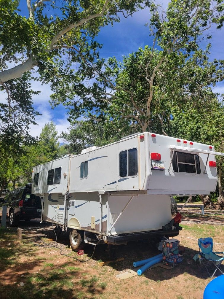 2008 TRAILMANOR M-2619 RV HARDSHELL FOLDING TRAILER