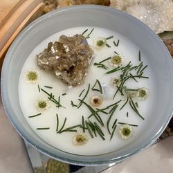 Soy Candle With Mica Crystal
