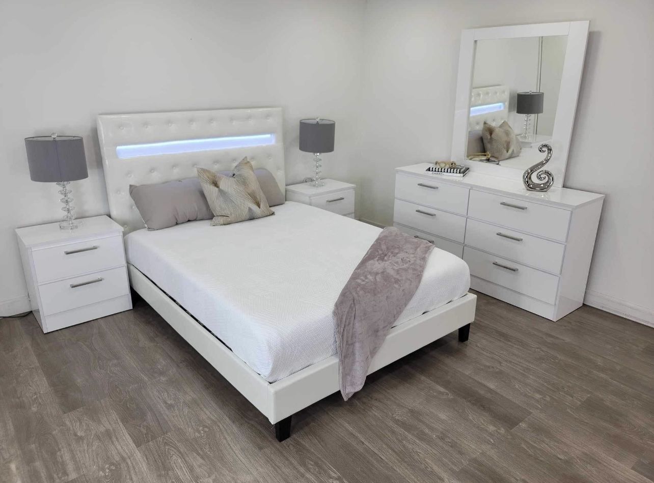 Bedroom Set - Juego De Cuarto