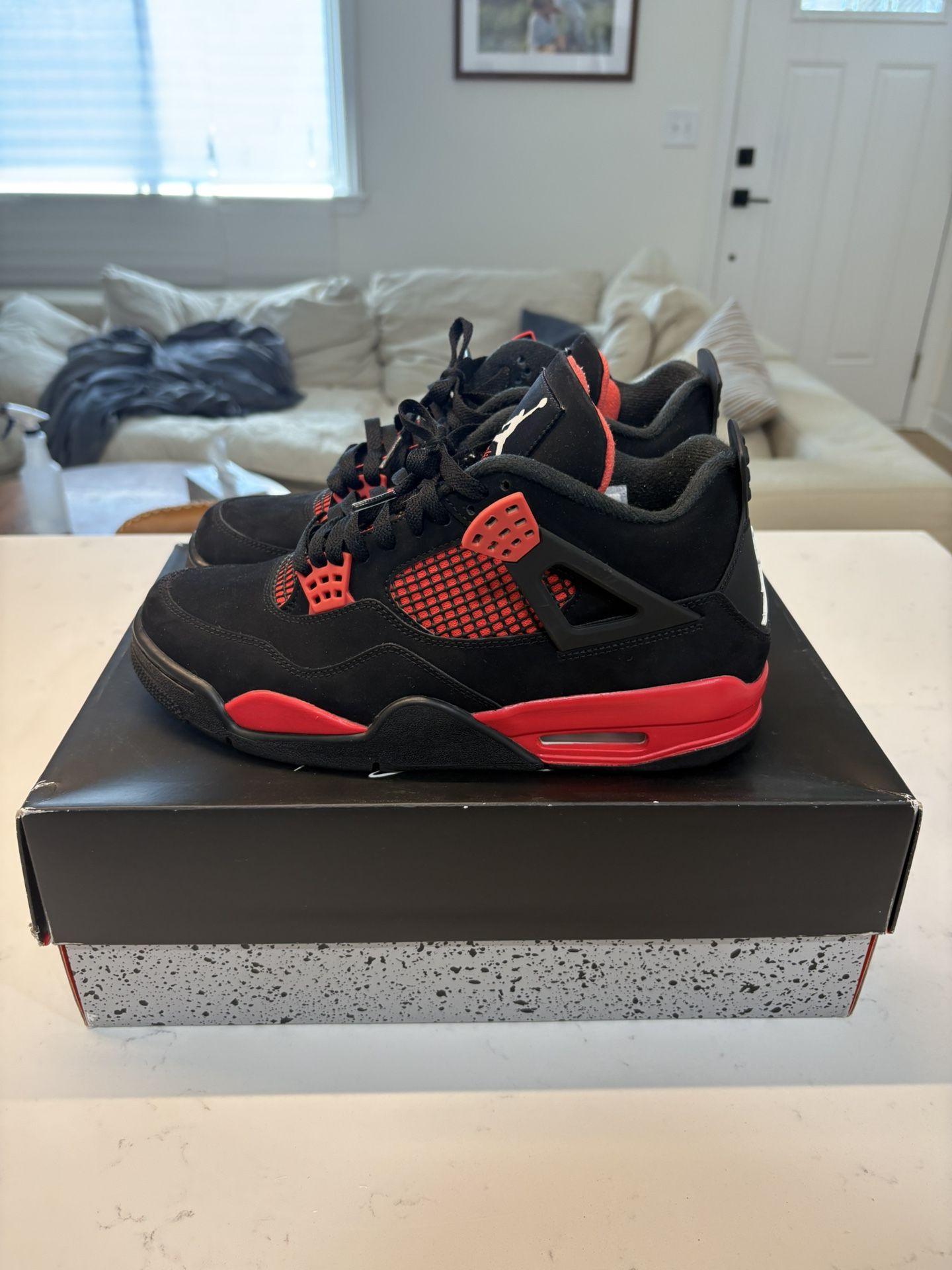 Jordan 4 Red Thunder Size 9.5