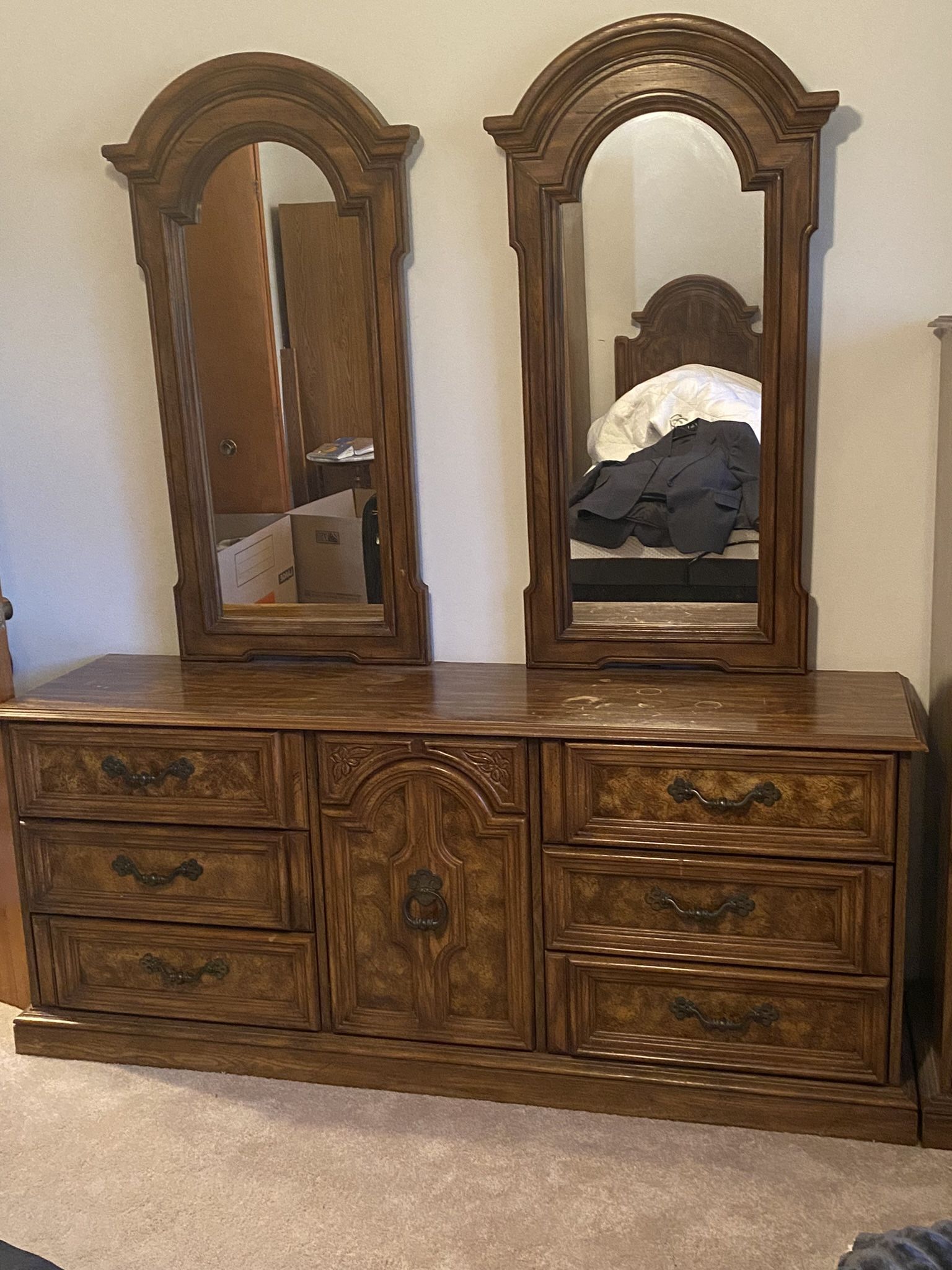 Bedroom Furniture Dressers And Mirror 