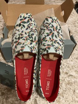 TOMS NIB Size 8 1/2