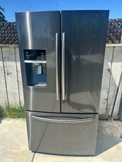Samsung Dark Stainless Steel Refrigerator