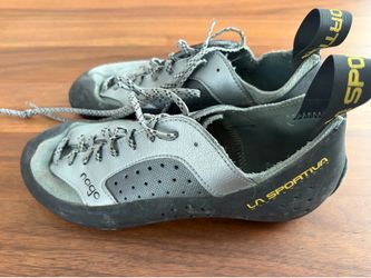 La Sportiva kids climbing shoes