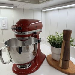 Kitchen Aid mixer 