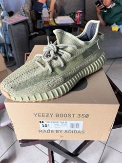 Yeezy 350 Sulfur 10.5 US Men