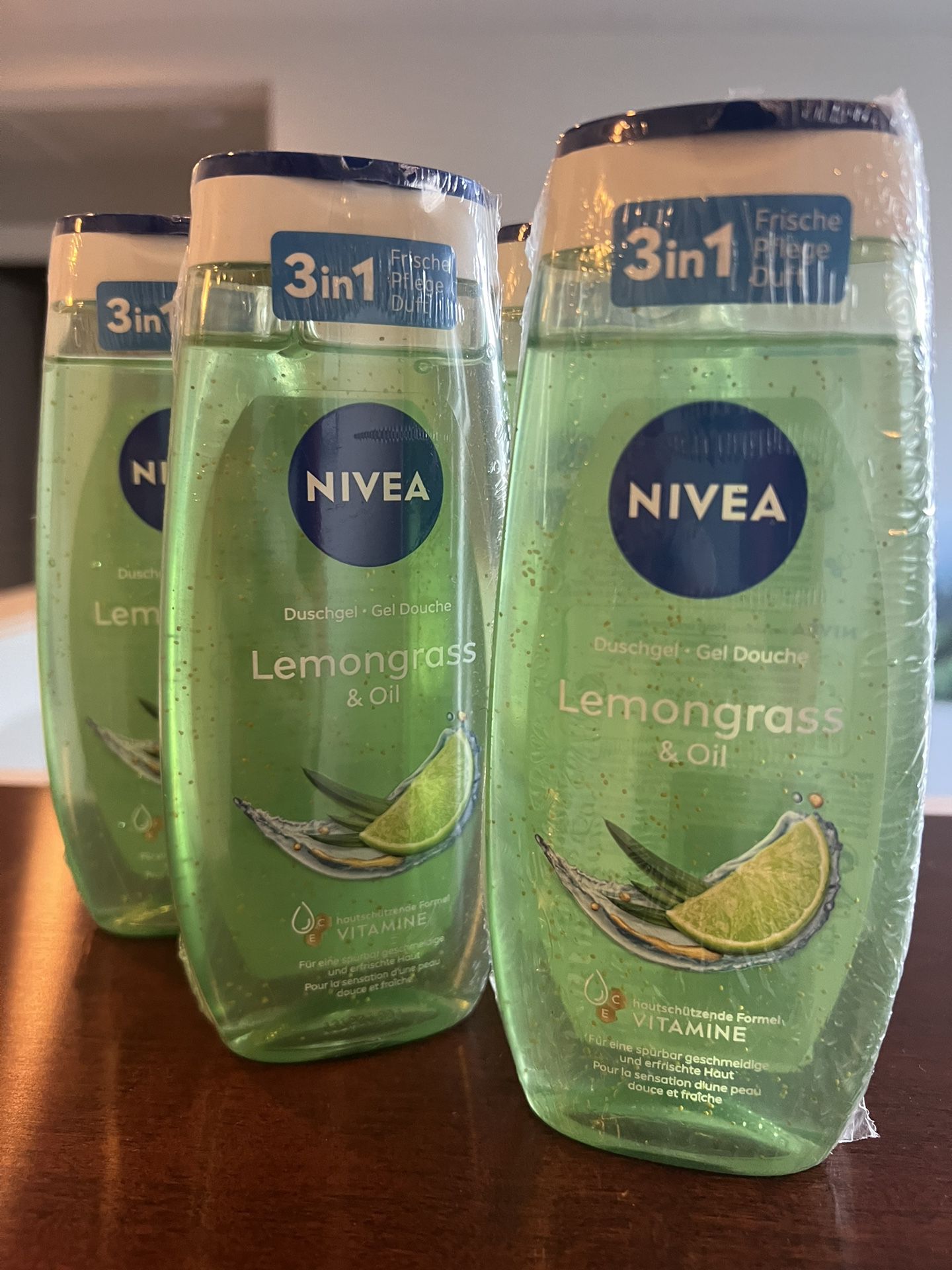 4 Nivea Lemongrass & Oil Body Wash 