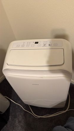 Insignia 250 Sq. Ft. 6,000 BTU Portable Air Conditioner