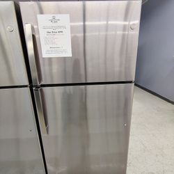 GE 21.9 Cu Ft Top Freezer Refrigerator in Fingerprint Resistant Stainless Steel, Garage Ready