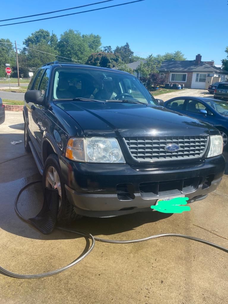 2004 Ford Explorer