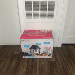 Brand new Instant Pot Duo Crisp + Air Fryer