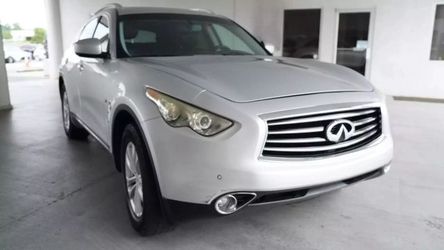 2015 INFINITI QX70